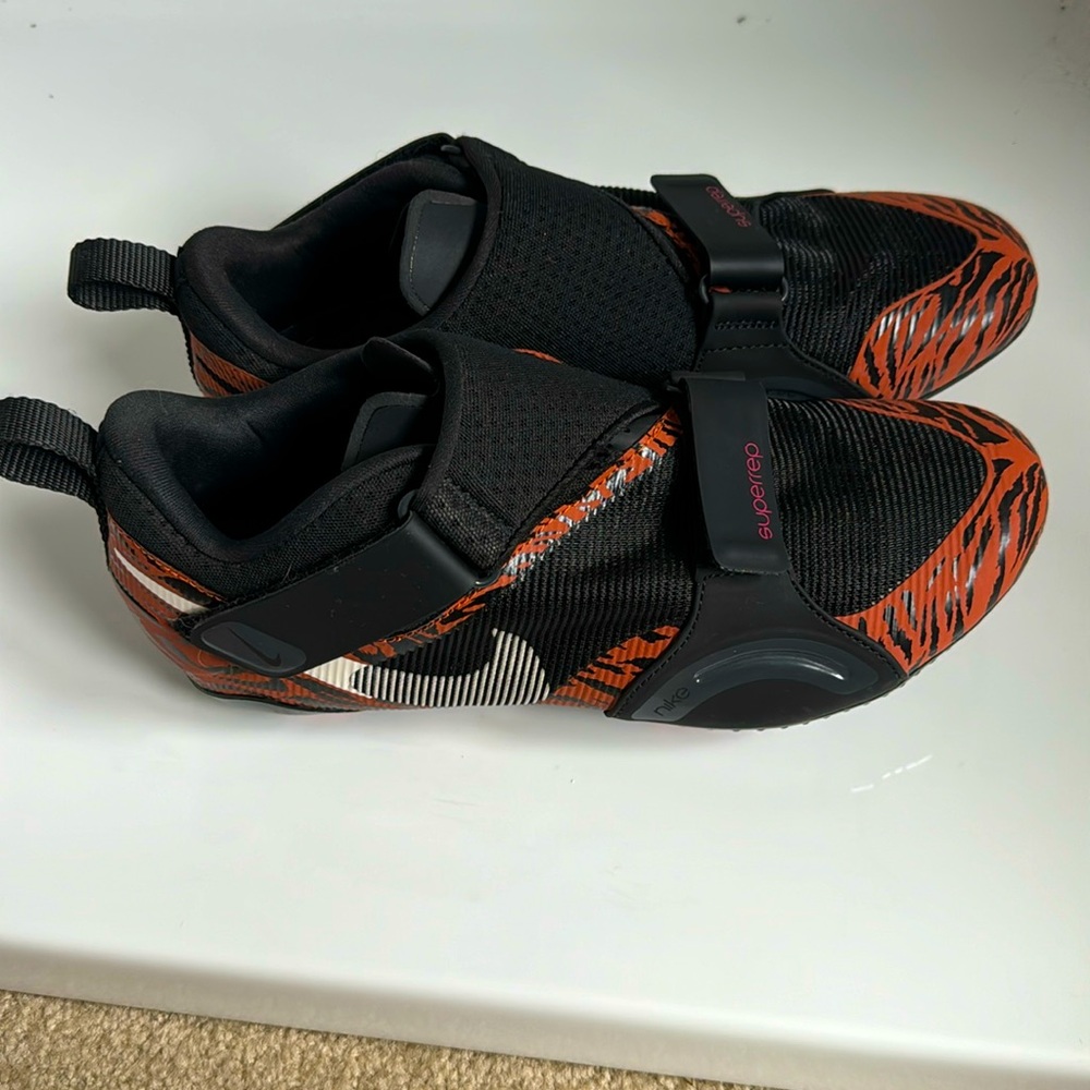 Nike spin show size 9